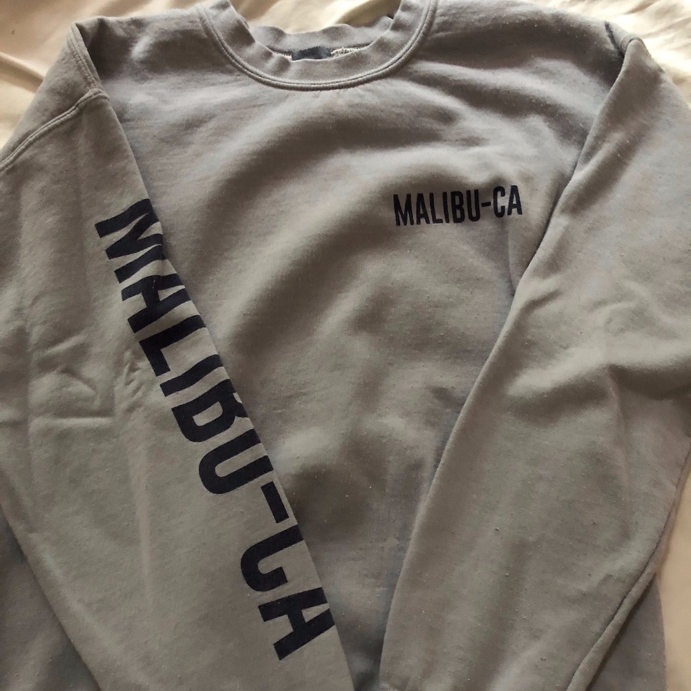 Brandy Melville Malibu crewneck